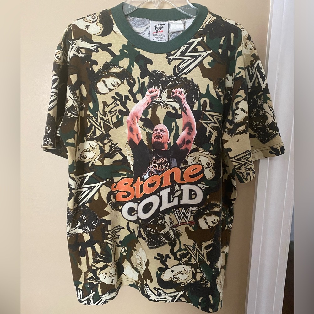 Vintage (2001) WWF Stone Cold Camo T-shirt